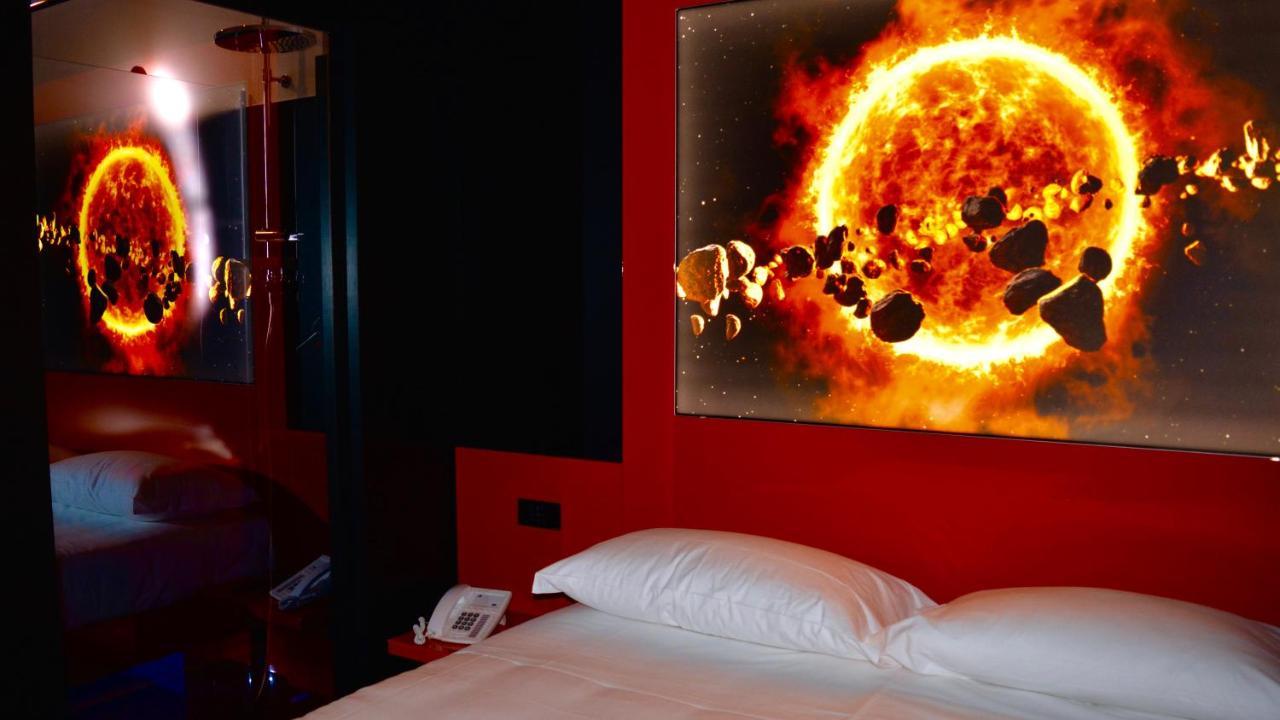 C Rooms - Love Motel Monza Cinisello Balsamo Bagian luar foto